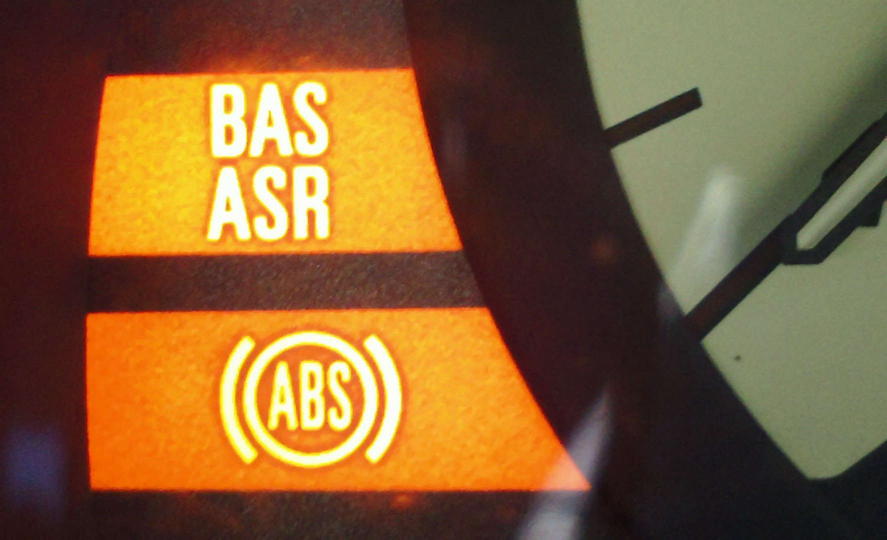 Система контроля тяги - ASR